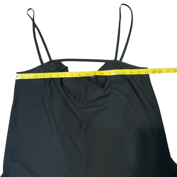 Cut Out Top - Picture 6 of 11